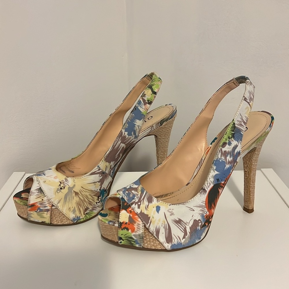 Guess platform Pump - Picture 3 of 5